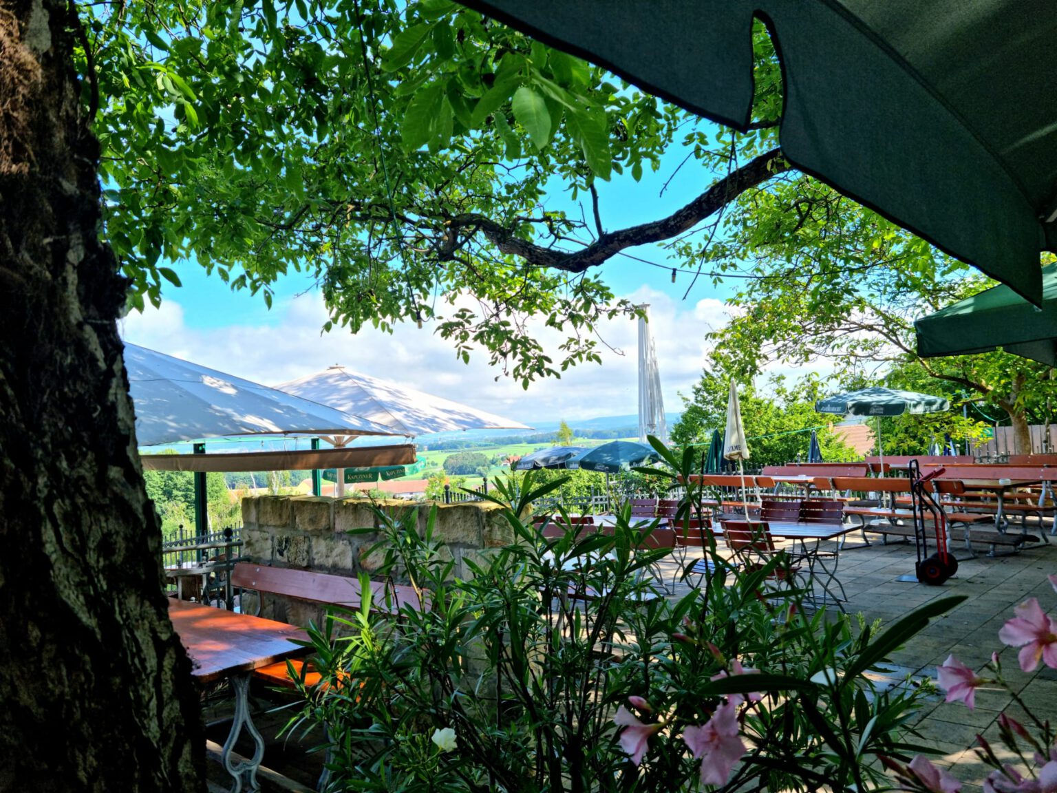 Zur Ludwigshöhe | Biergarten Adlitz